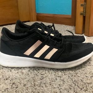 Adidas cloud foam shoes